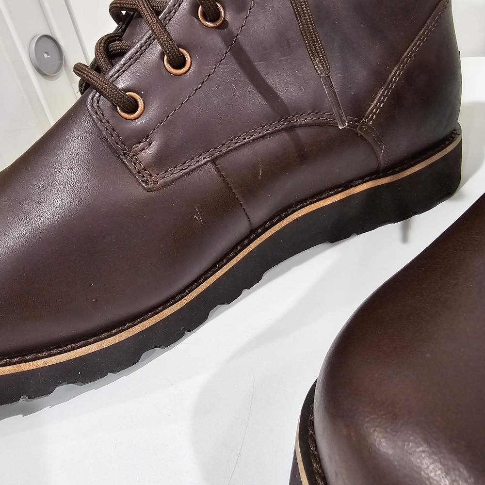 Ugg Seaton Brown Ankle Boots - image 5